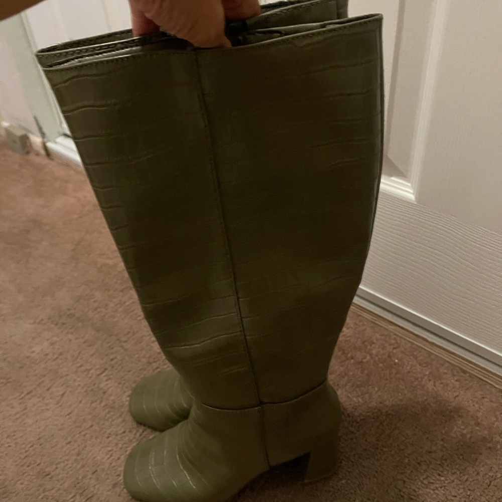 Olive Green Women's Boots - Picture 2 of 9
